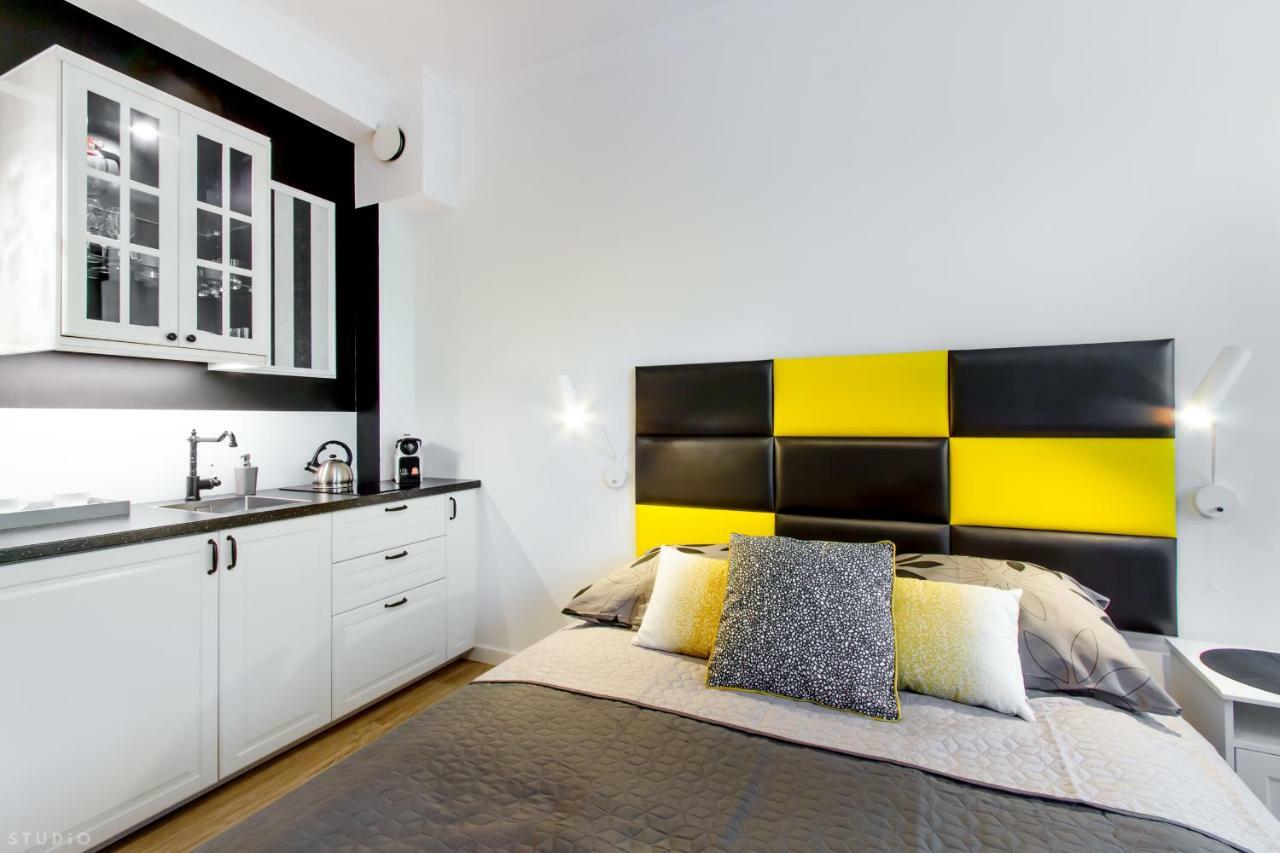 Clicktheflat The Warsaw Rising Museum Apartments Buitenkant foto