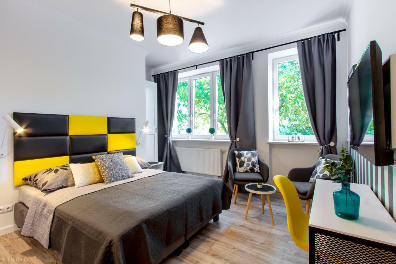Clicktheflat The Warsaw Rising Museum Apartments Buitenkant foto