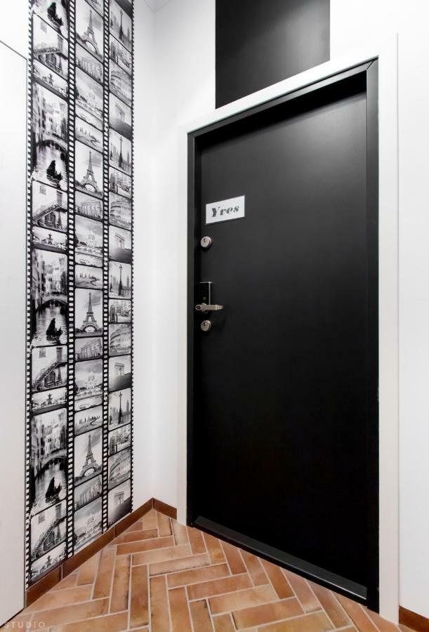 Clicktheflat The Warsaw Rising Museum Apartments Buitenkant foto